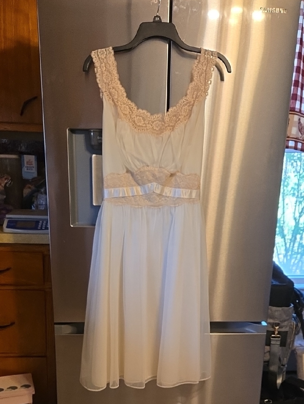 Sleeveless Cream Lace-Trim Midi Dress with Ribbon Waist
